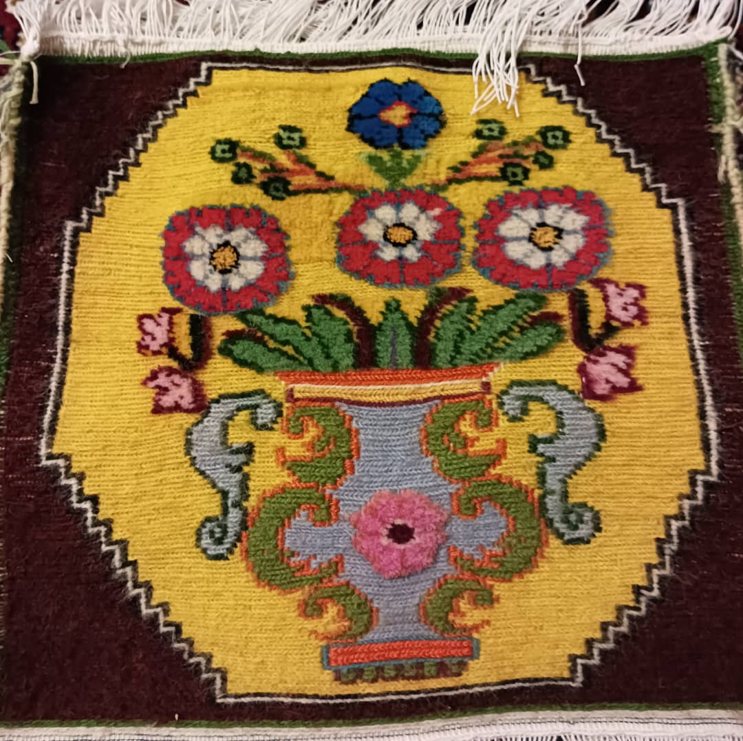 گلیم ورنی برجسته