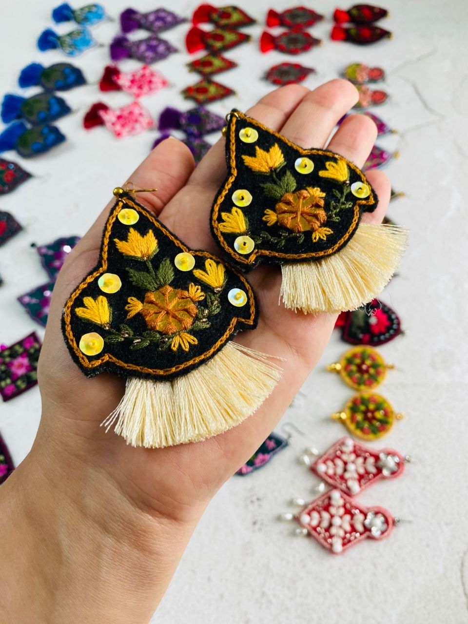 گوشواره گلدوزی شده, ما گالری گوشواره گلدوزی شده