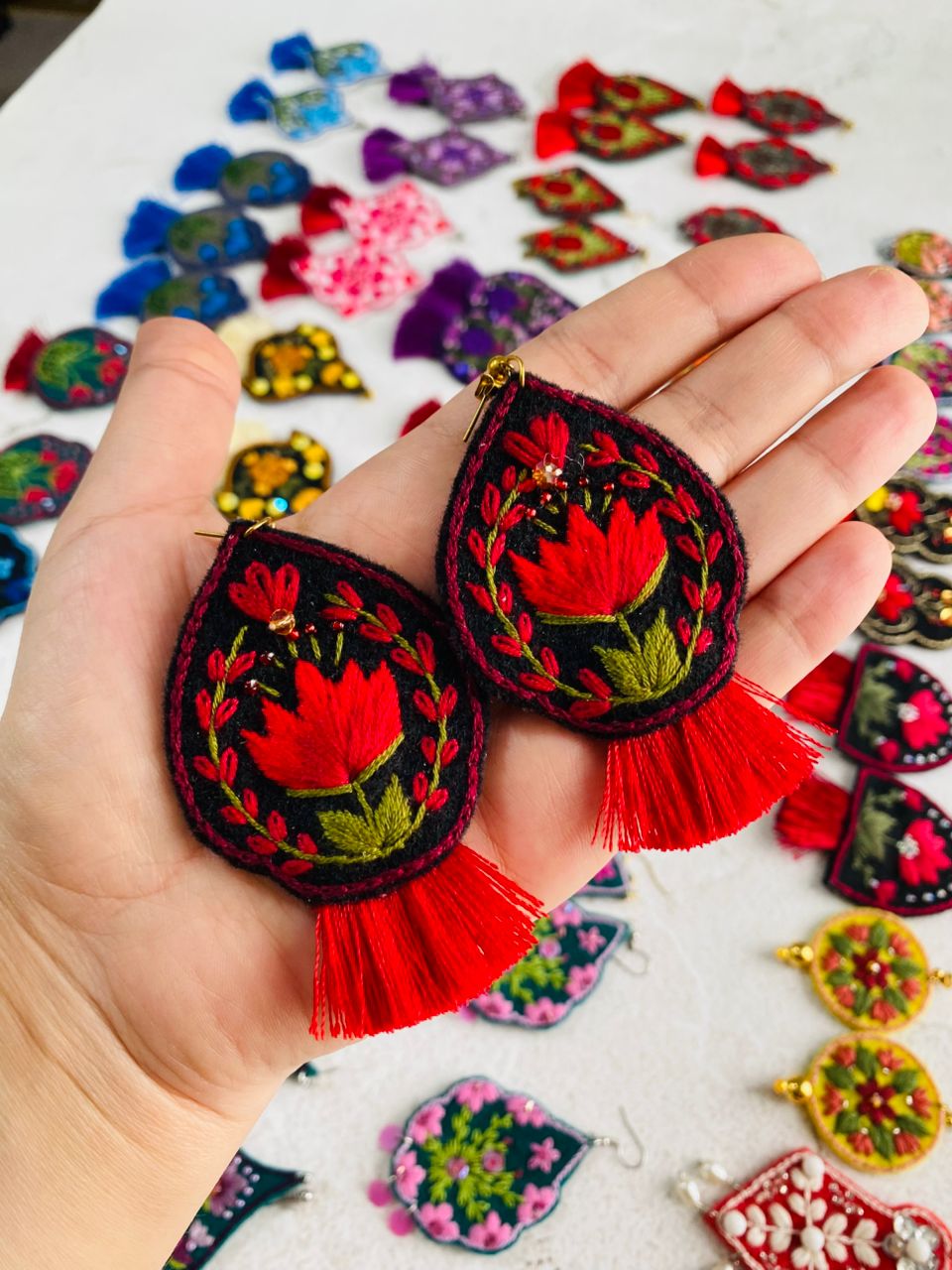 گوشواره گلدوزی شده, ما گالری گوشواره گلدوزی شده
