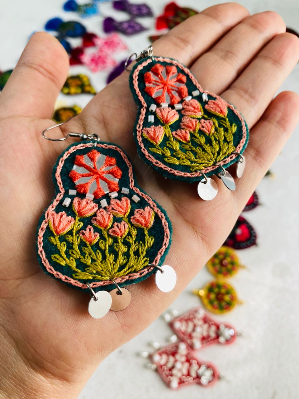 گوشواره گلدوزی شده, ما گالری گوشواره گلدوزی شده