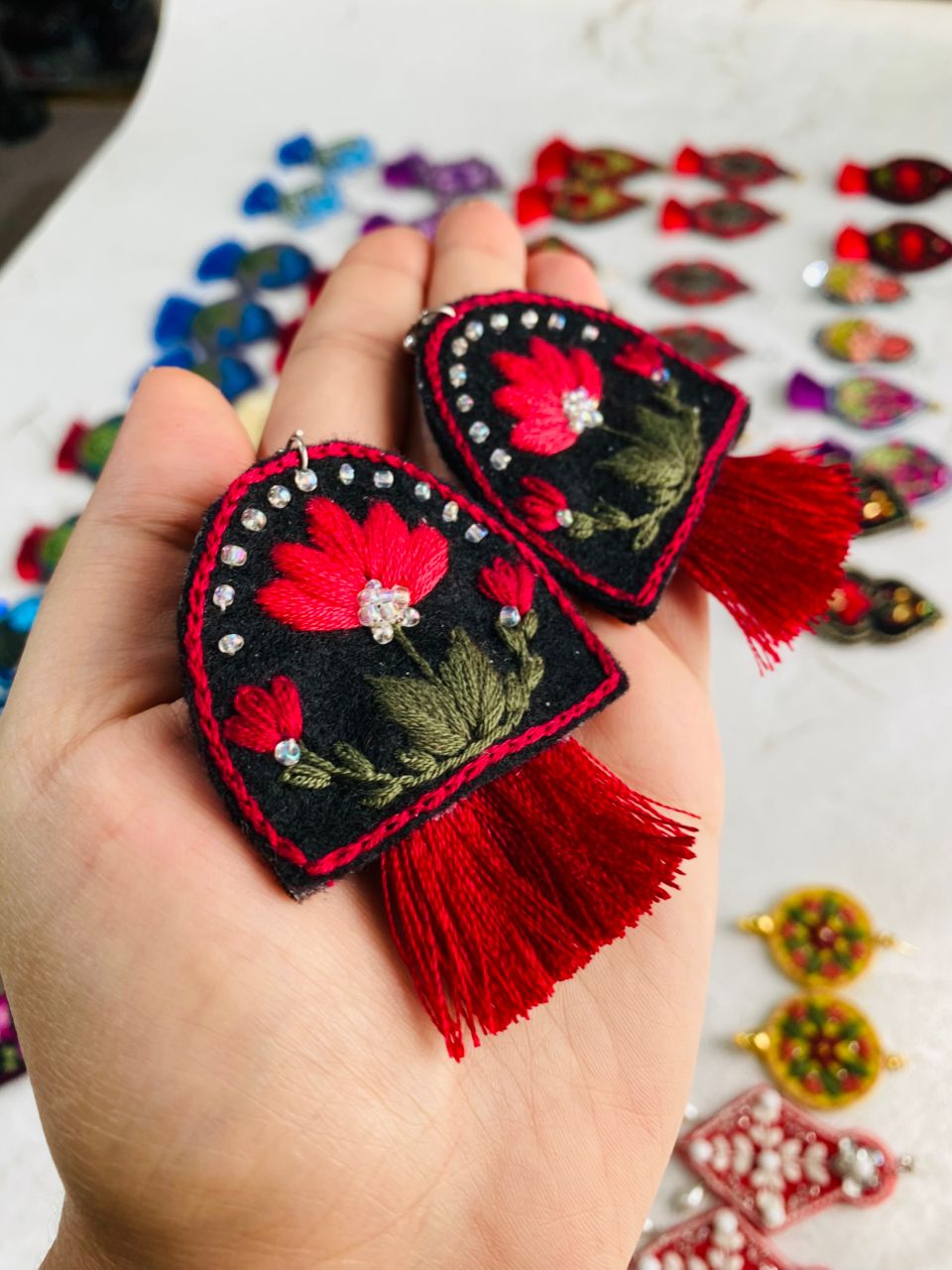 گوشواره گلدوزی شده, ما گالری گوشواره گلدوزی شده