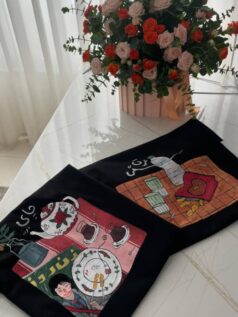 تیشرت نقاشی شده دورهمی