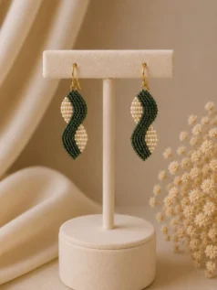گوشواره دستساز منجوق و مروارید