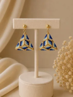 گوشواره دستساز منجوقدوزی