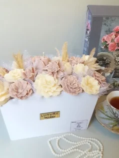 باکس گل شمع کاملیا و رز