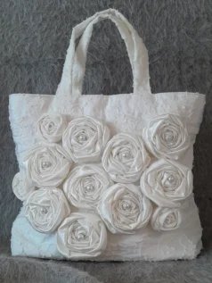 کیف پارچه ای با گلهای رز