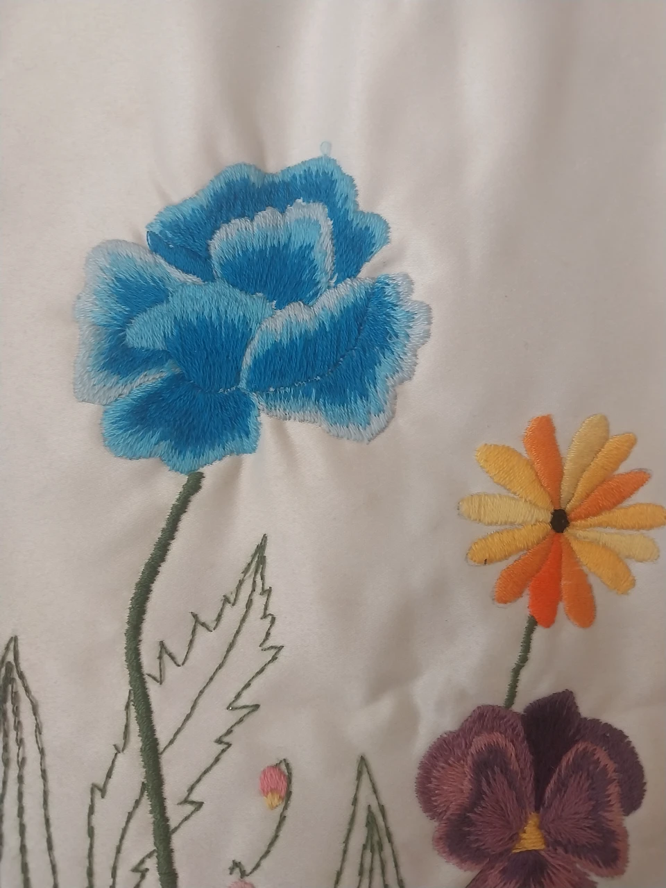 گلدوزی روی ساتن, ما گالری گلدوزی روی ساتن - تصویر 2