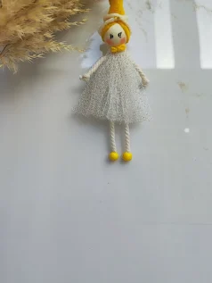 آویز دستساز مکرومه‌ ای