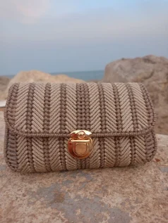 کیف بافتنی زنانه شانه‌ای