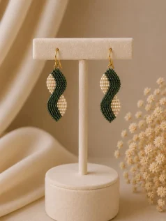 گوشواره دستساز منجوق و مروارید