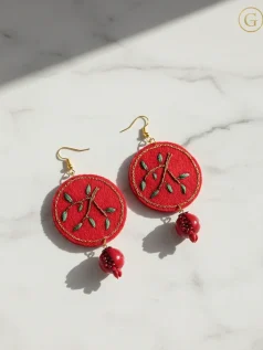گوشواره گلدوزی شب یلدا